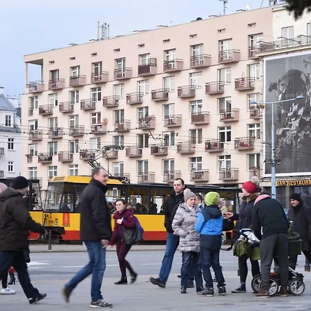 Апартаменты Metro Centrum Bis Варшава